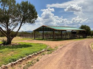 43055 W Layne Paulson Dr, Seligman, AZ 86337