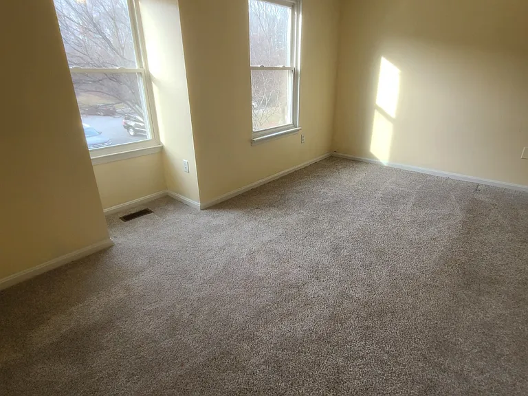 15205 Valley Stream Dr — Photo 14
