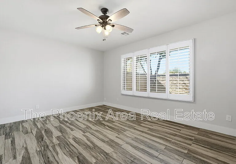 447 E Carson Dr — Photo 9