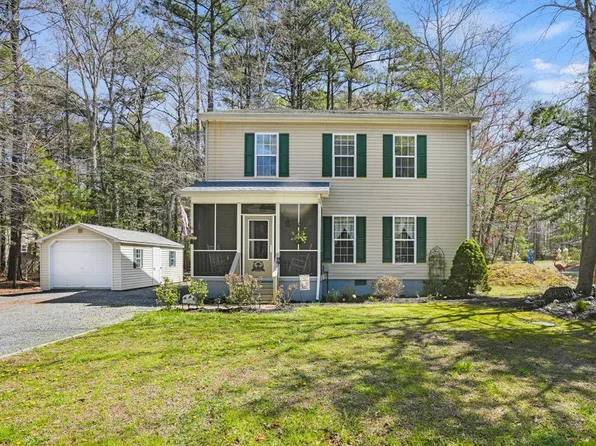 2521 Jolly Rodger Dr, Greenbackville, VA 23356