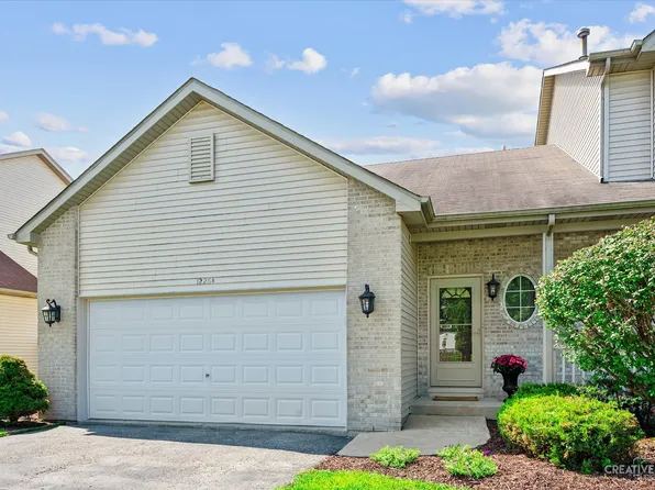 1226A Glen Mor Dr, Shorewood, IL 60404