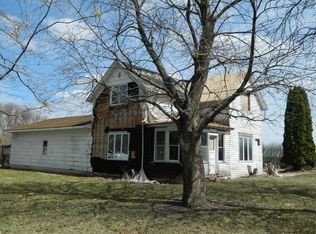 412 10th Ave, Clarkfield, MN 56223