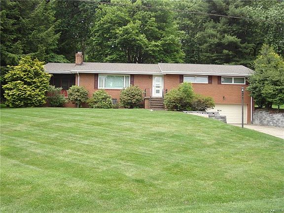 2nd image of 804 Brookview Dr