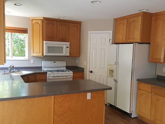 5th image of 12542 Stonebridge Cir