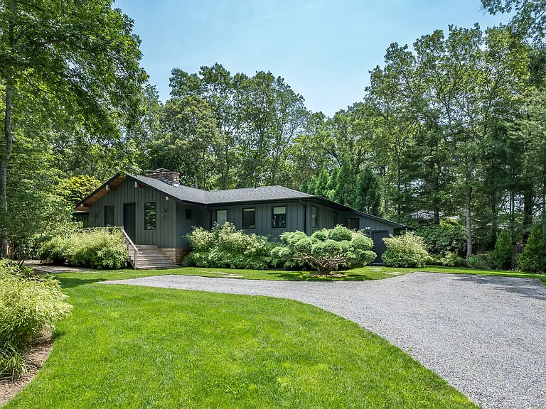 415 Old Stone Hwy — Photo 26
