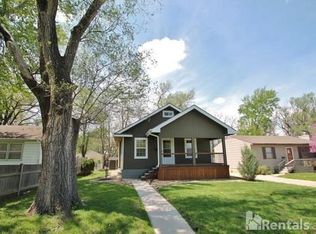 717 SW Parkview St, Topeka, KS 66606