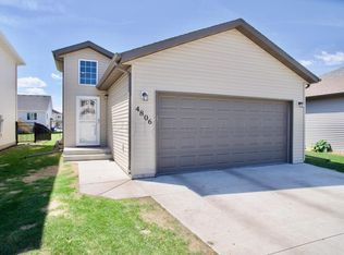 4806 Chelsea Ln S, Fargo, ND 58104