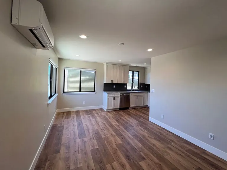 1258 Palm St — Photo 3