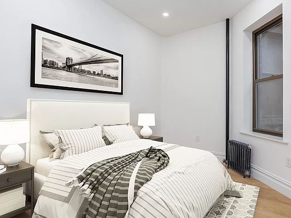 3rd image of 210 W 88th St #2B