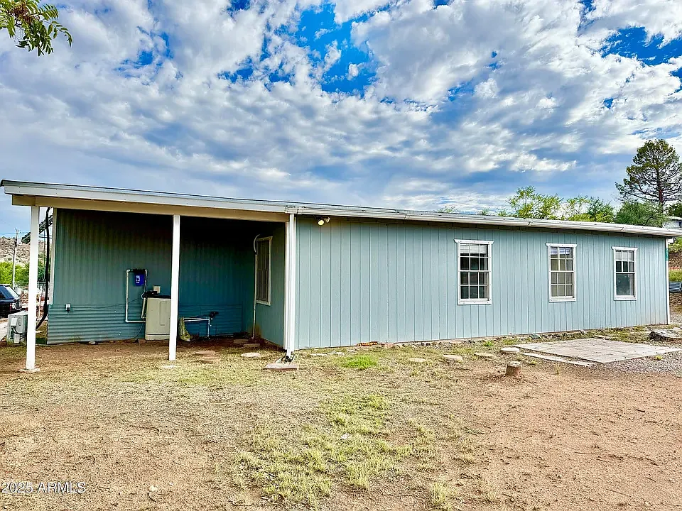 2 bed, 1026 sqft, $1,700 — Photo 1