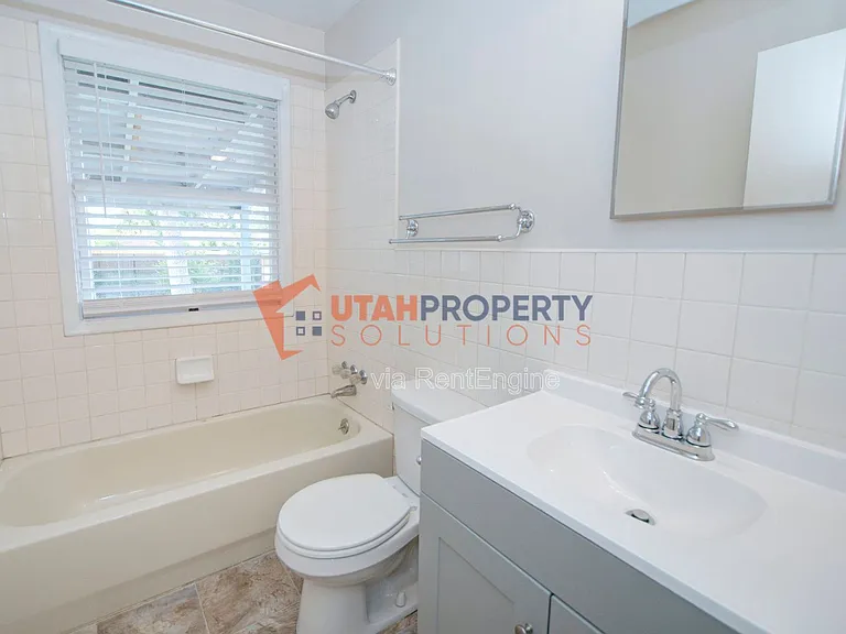 566 E Stringham Ave — Photo 7