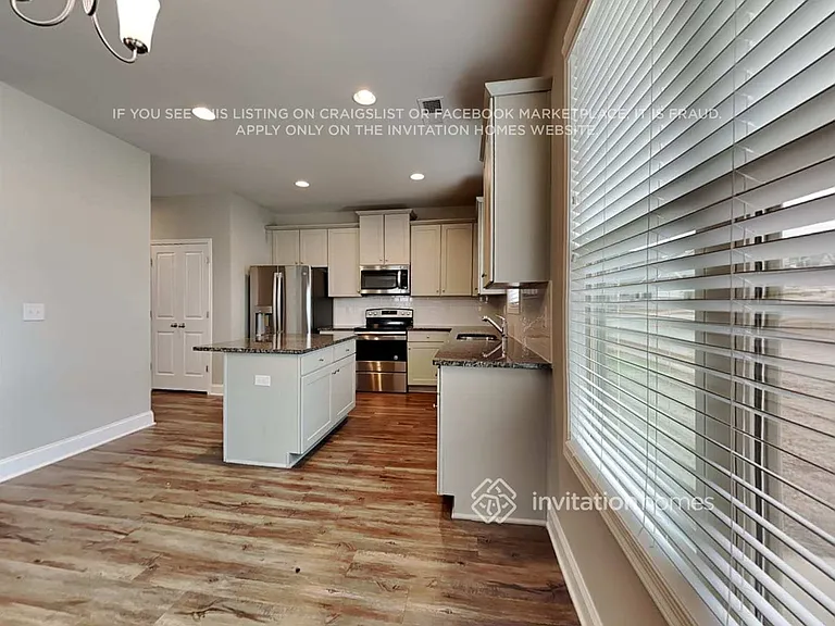 450 Wood Point Way — Photo 9