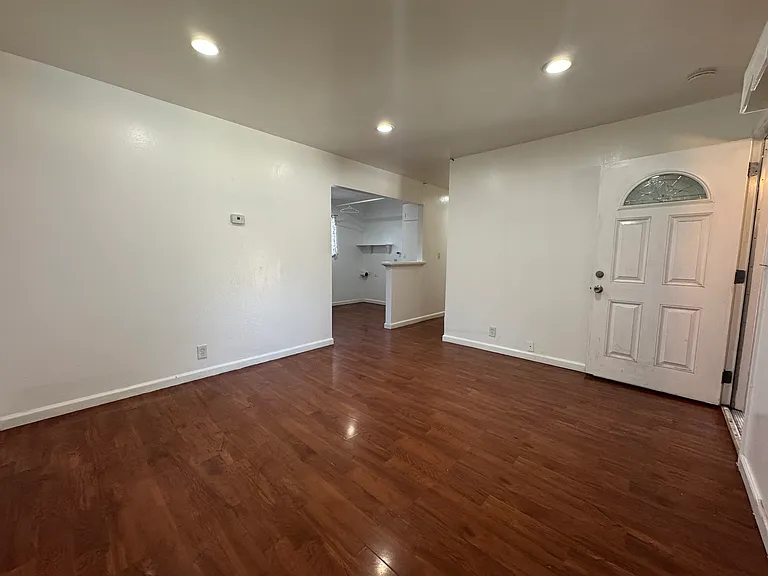 131 Muirfield Dr — Photo 3