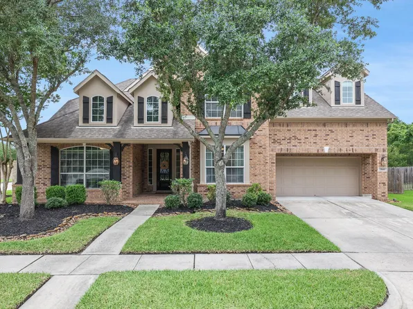 15610 Summer Heath Ct, Houston, TX 77044