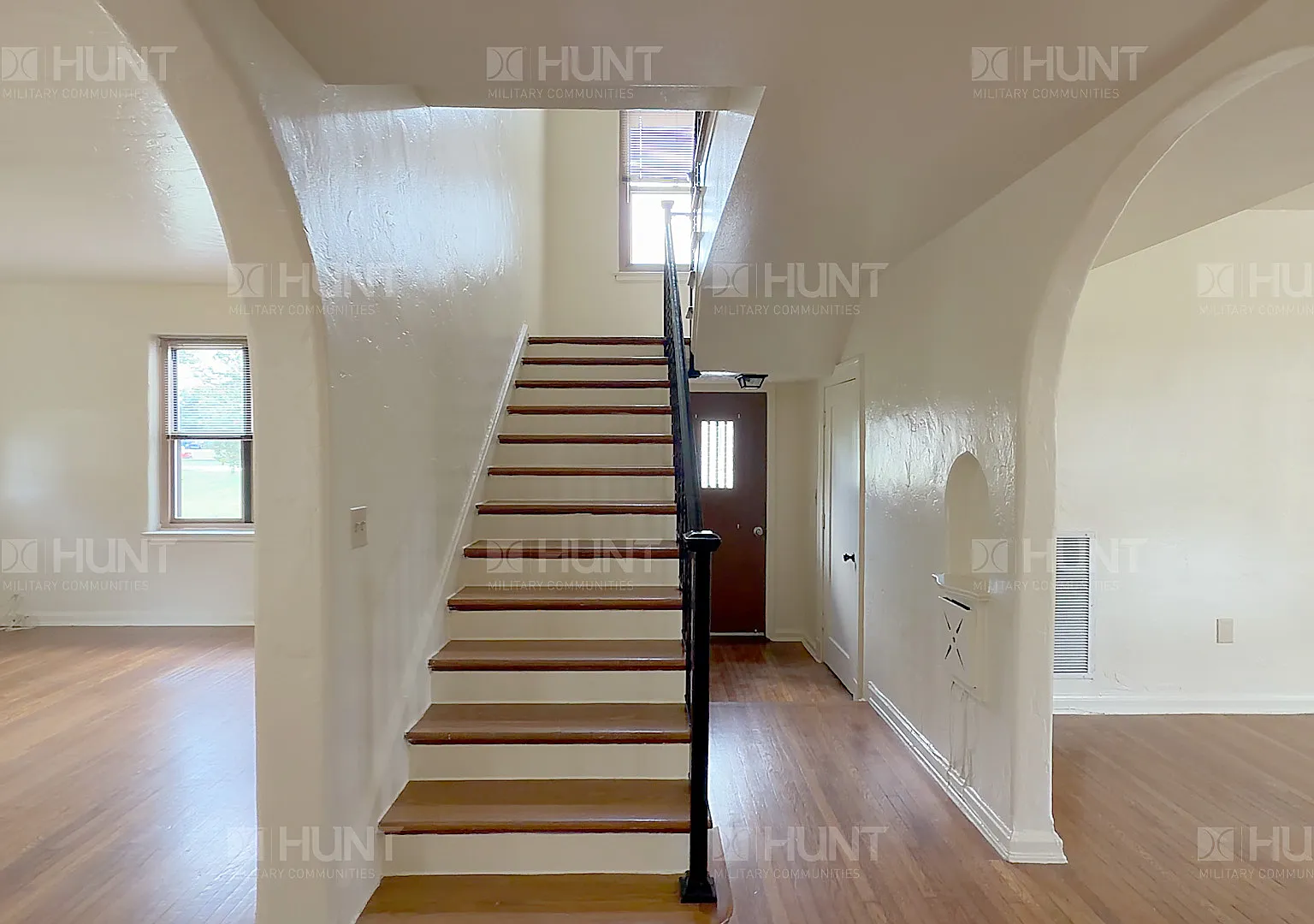 3 bed, 2577 sqft, $2,093 — Photo 3