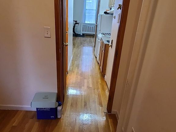 5th image of 317 E 83rd St #3R
