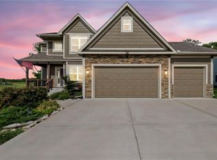 2305 Windmill Dr, Platte City, MO 64079