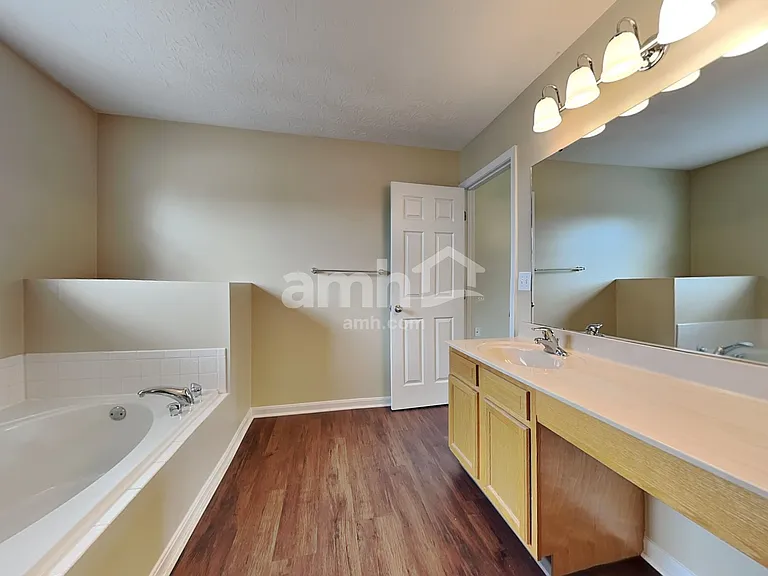 3146 Old Glory Ln — Photo 13