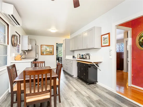 1508 Frear St #B, Honolulu, HI 96813