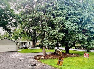 1215 Sunset Dr, East Peoria, IL 61611
