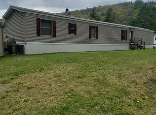 8 Elcona Dr, Keene, NH 03431