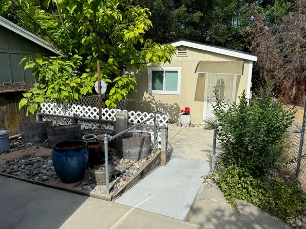 8130 Azucena Ave, Atascadero, CA 93422