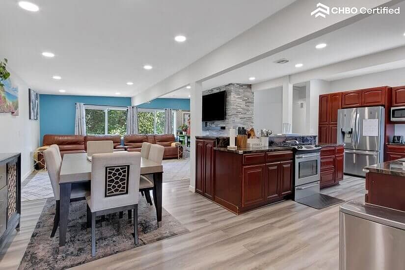 Tukwila, WA Furnished House with an open floor plan