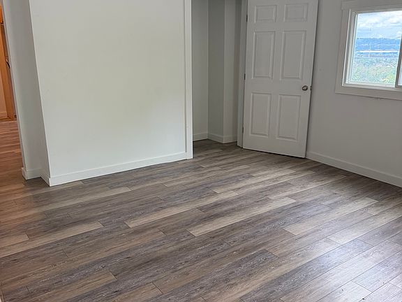 4th image of 900 Spring St #900