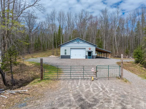 40 Sunset Cove Rd, Seguin, ON P2A 0B6