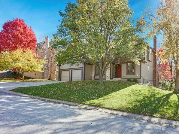 7907 NW Twilight Pl, Parkville, MO 64152