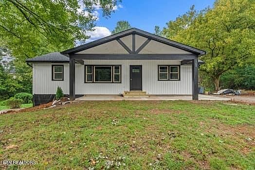 1st image of 1384 Coalhill Rd