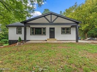 1384 Coalhill Rd, Harriman, TN 37748