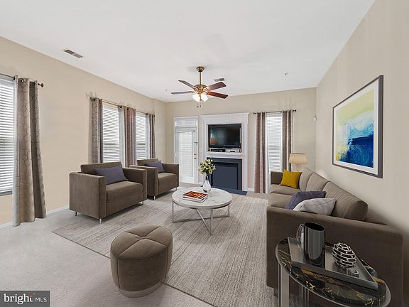 5th image of 9905 Goldenwood Ct