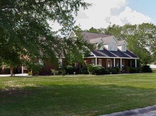 607 Stonewall Jackson Pl, Waycross, GA 31503