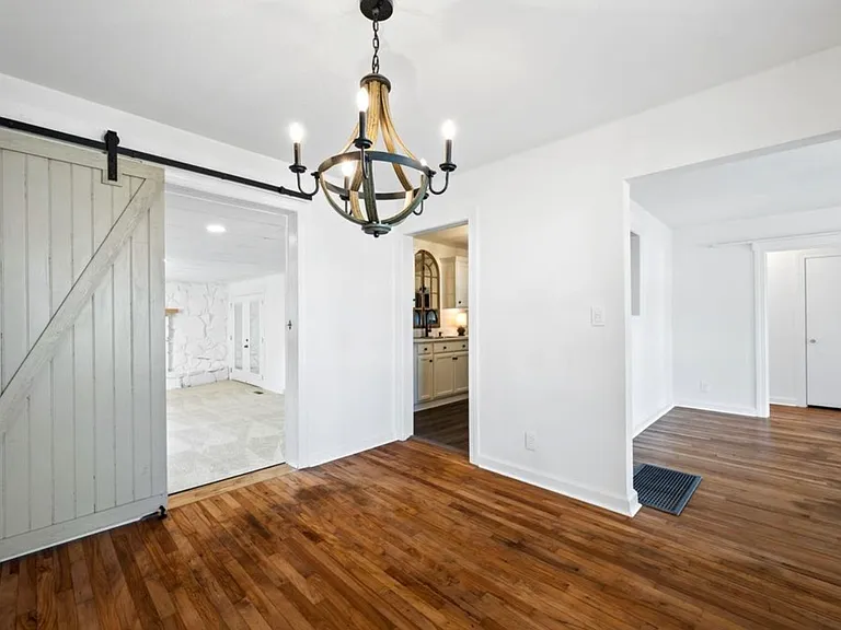 104 Ellis Dr — Photo 9