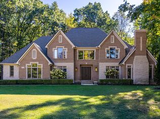 9909 Kingston Rdg, Clarkston, MI 48348