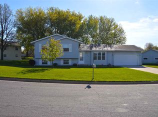 418 W Seward St, Poynette, WI 53955