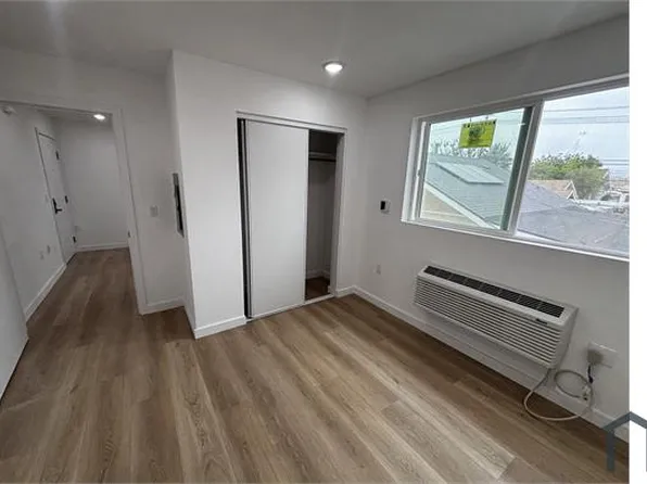 6012 10th Ave, Los Angeles, CA 90043
