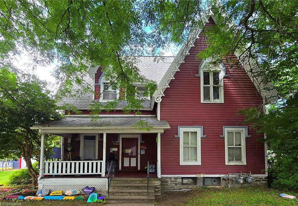 1st image of 613 Walnut St