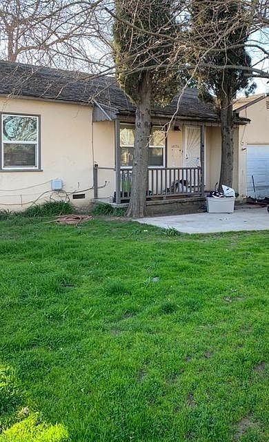 2nd image of 2036 Verano St