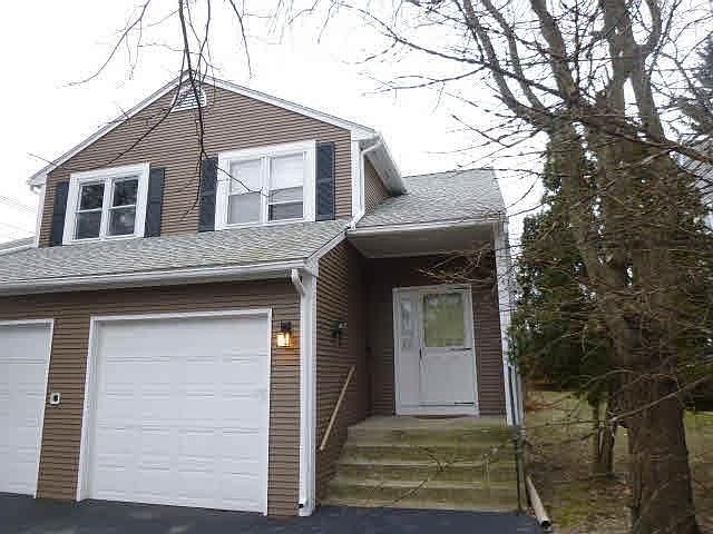 1st image of 4 Arbor Dr #21