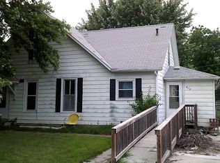 612 W Maple Ave, Norfolk, NE 68701