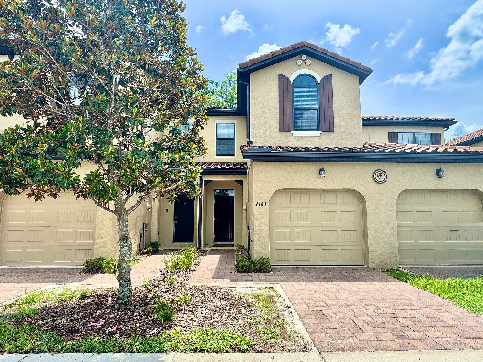 3 bed, 1535 sqft, $1,900 — Photo 1