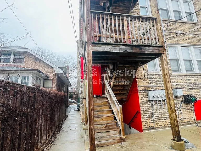 6316 N Rockwell St #G — Photo 14