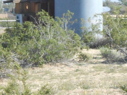 5th image of W Las Flores Ave