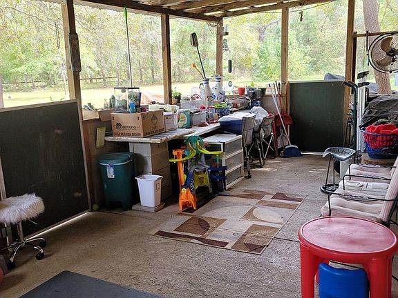 3rd image of 301 Private Road 6294
