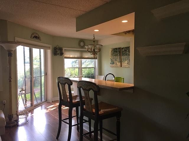 In addition to dinning room, extra counter seating.