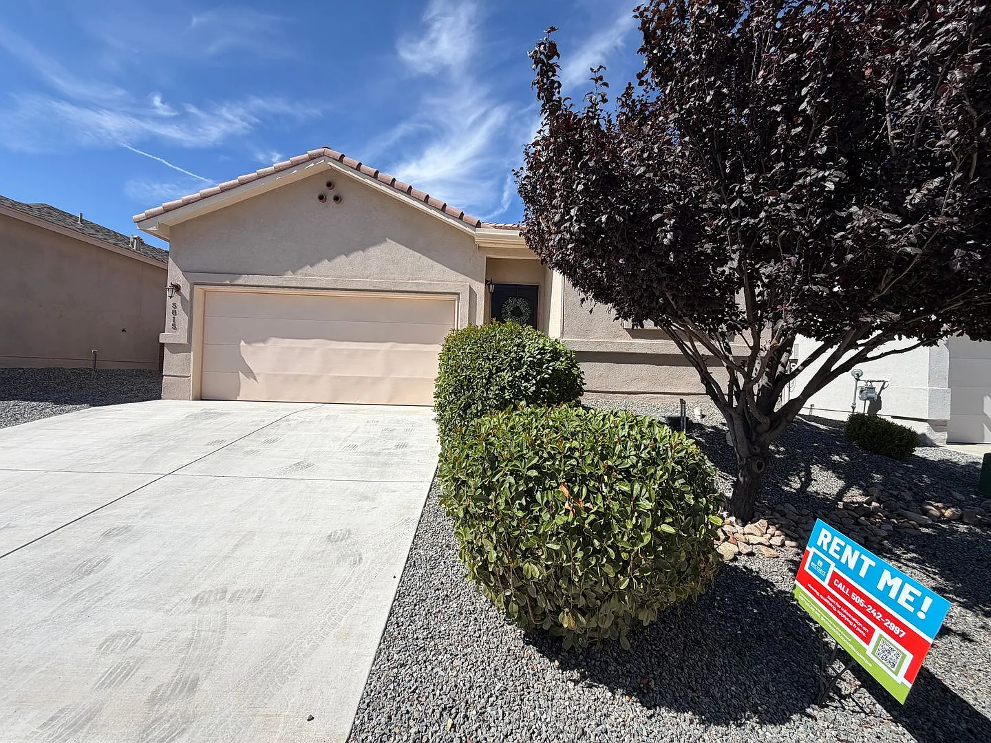 3 Bedroom Single Story Home Available Near Unser Blvd NW & Paradise Blvd NW! — Photo 1