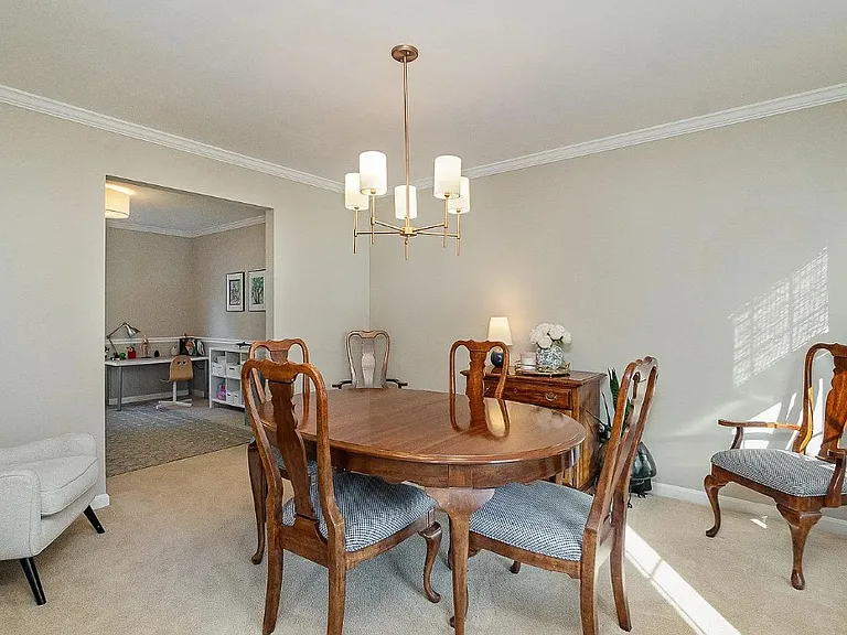 2207 Grey Fox Ct — Photo 8
