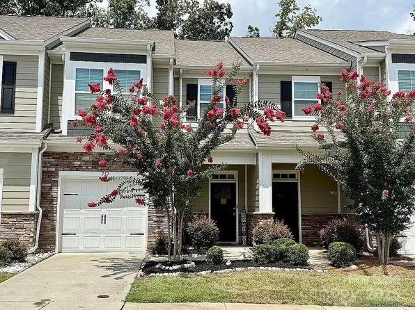 757 Little Bluestem Dr, Clover, SC 29710